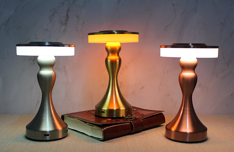 Masaüstü Dekoratif Metal Stand