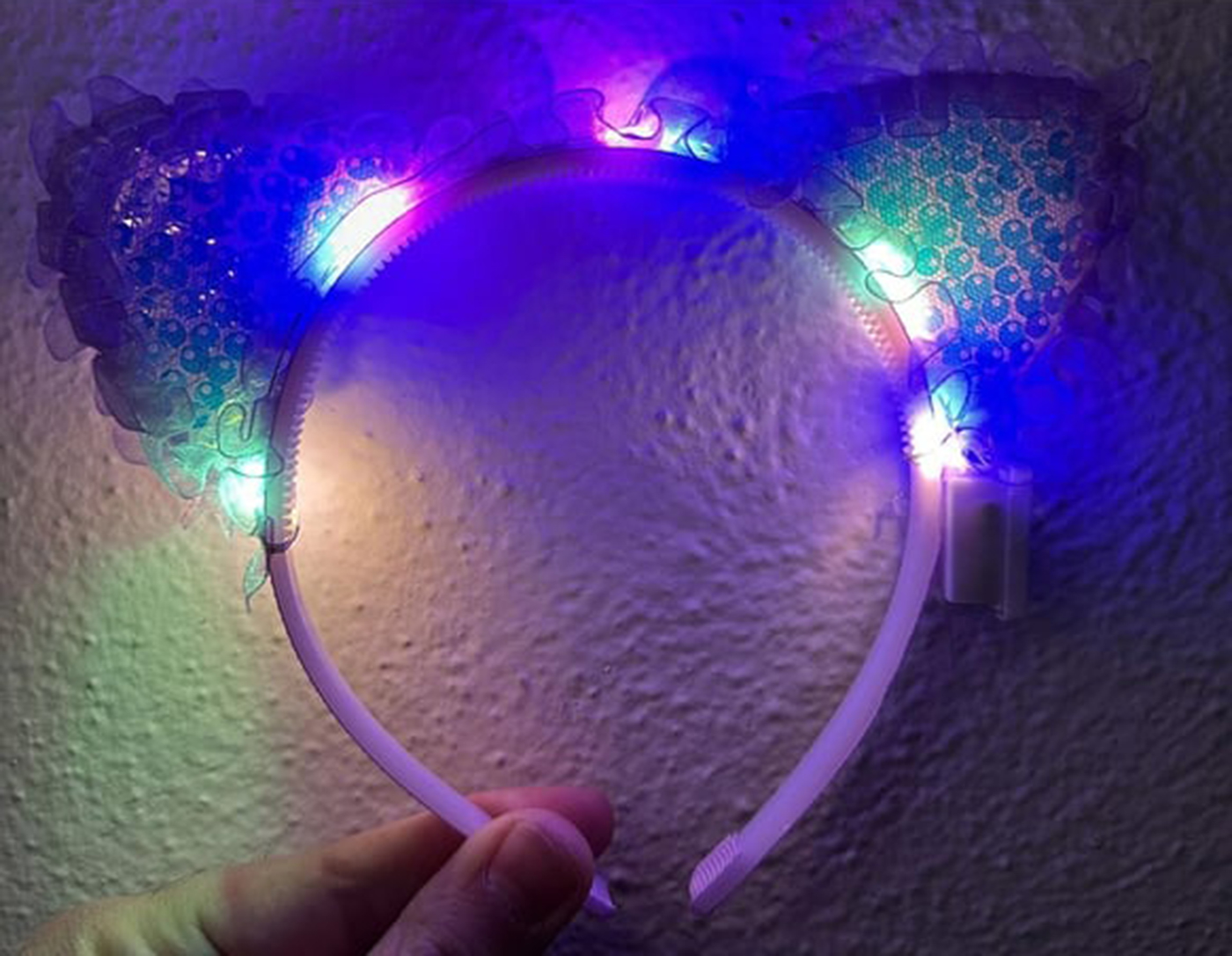 Mor Pullu Led Işıklı Kedi Kulak Taç